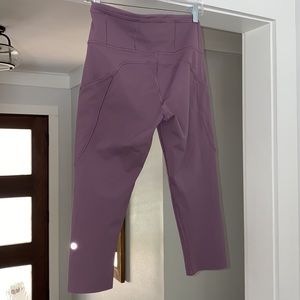 Lululemon lavender cropped leggings
